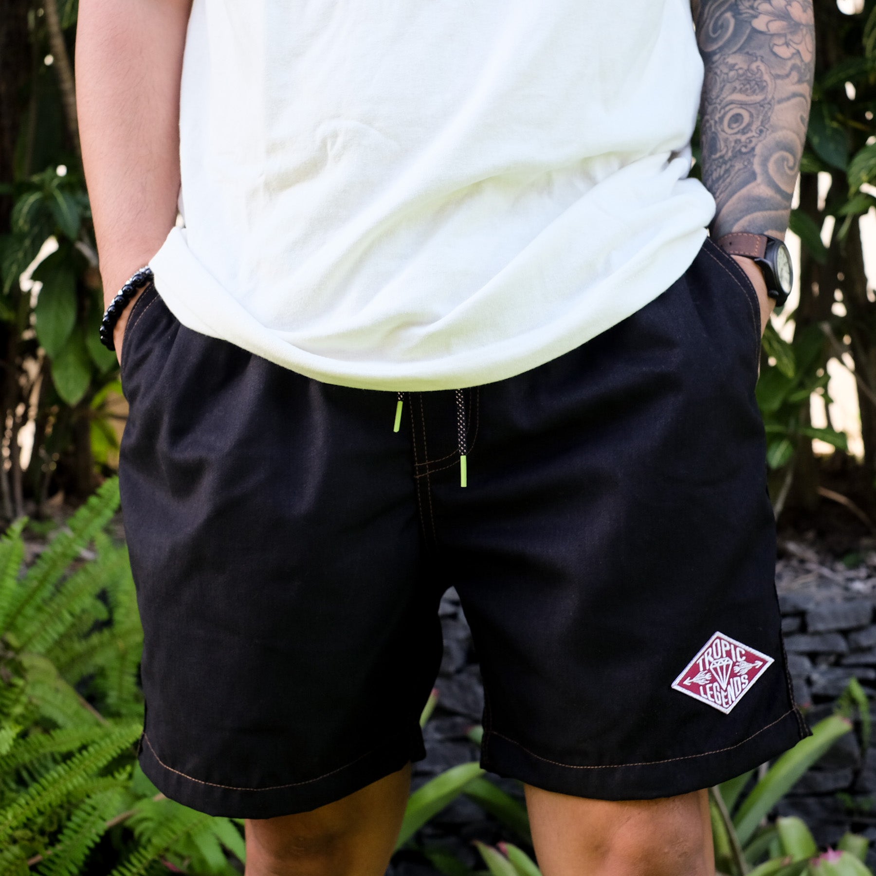 ‘Diamond’ Heavy Twill Easy Shorts - Black/Gold