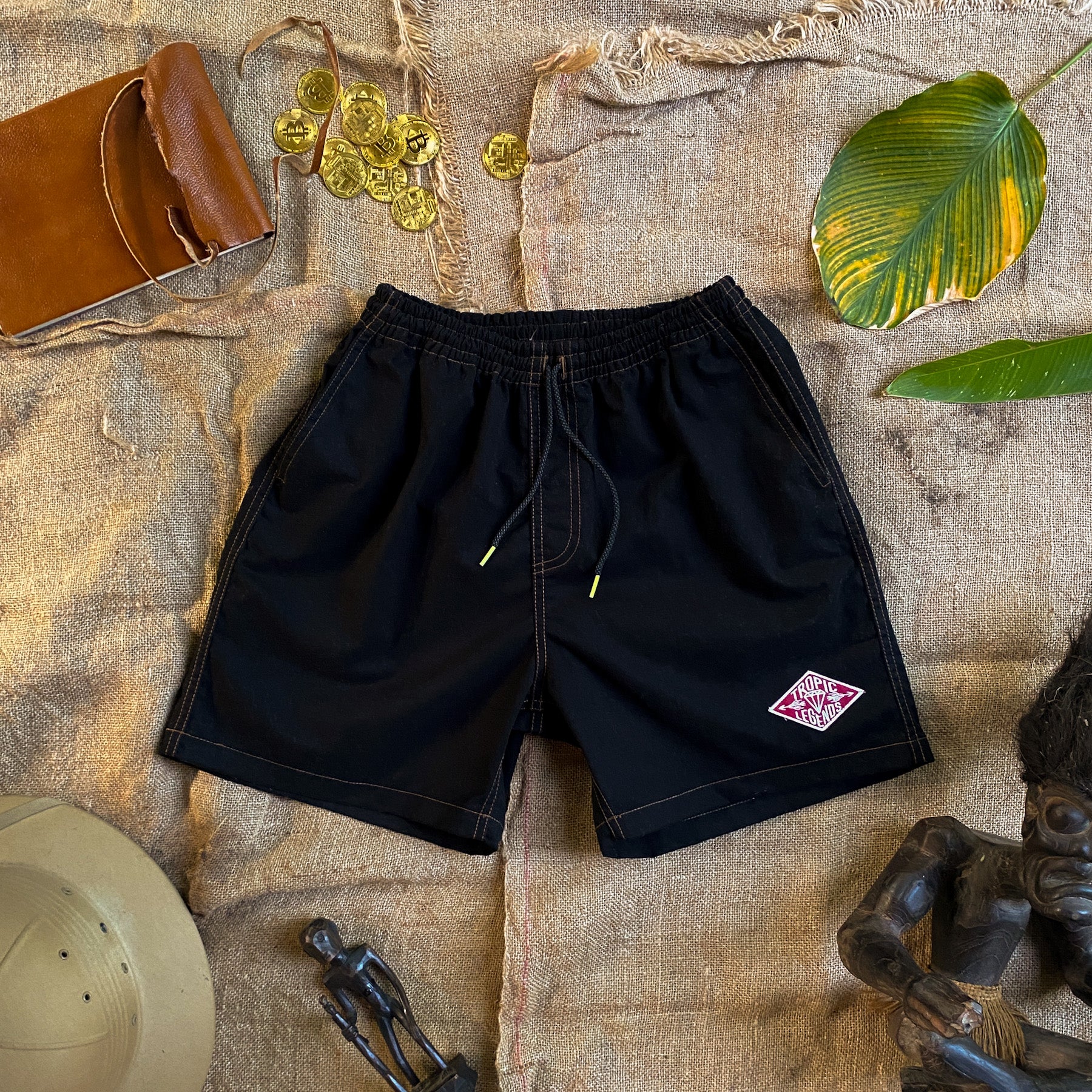 ‘Diamond’ Heavy Twill Easy Shorts - Black/Gold